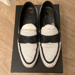 CHANEL 17 cruise loafers